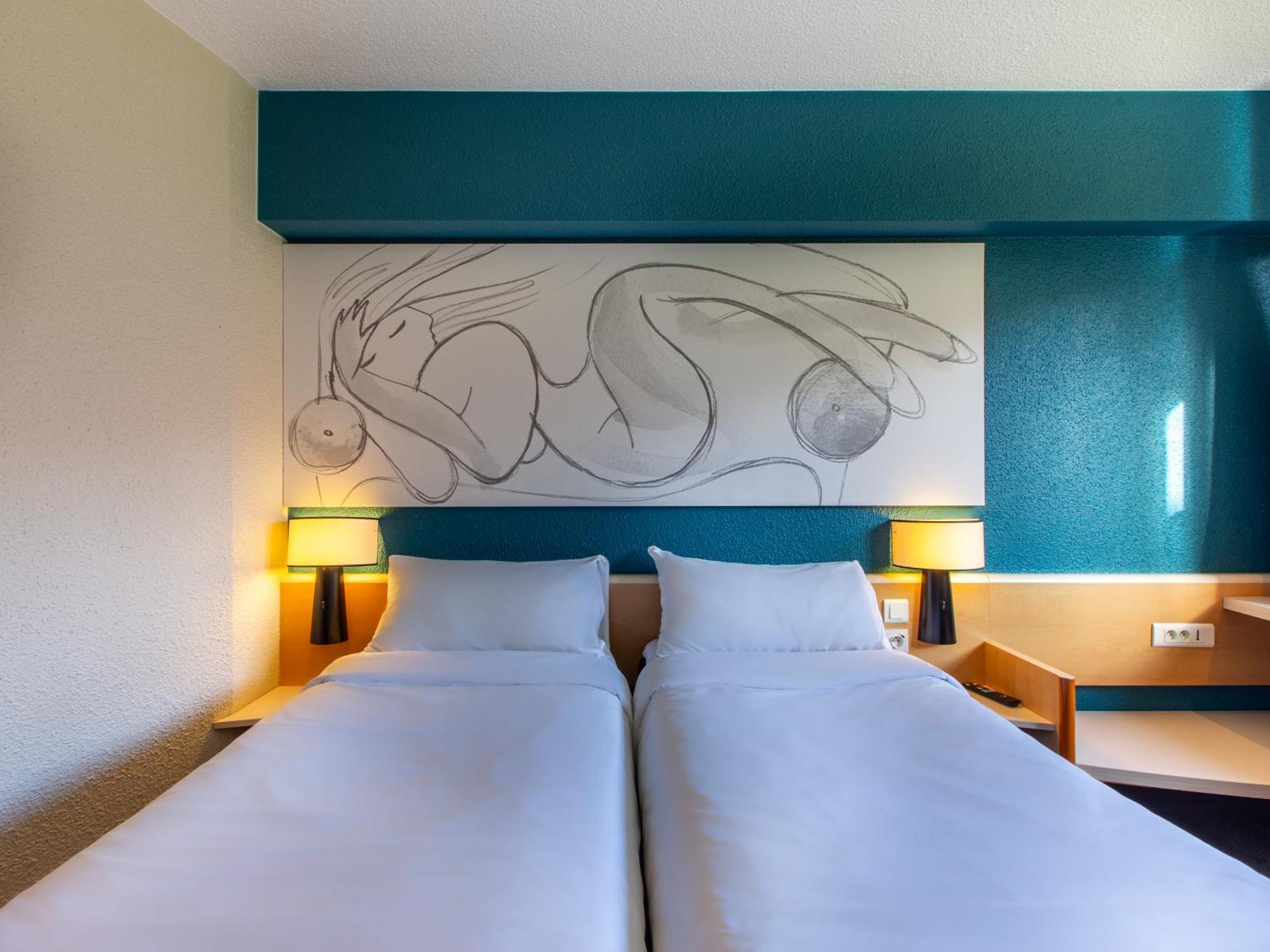 B&B Hotel Orleans Nord Saran Exteriör bild