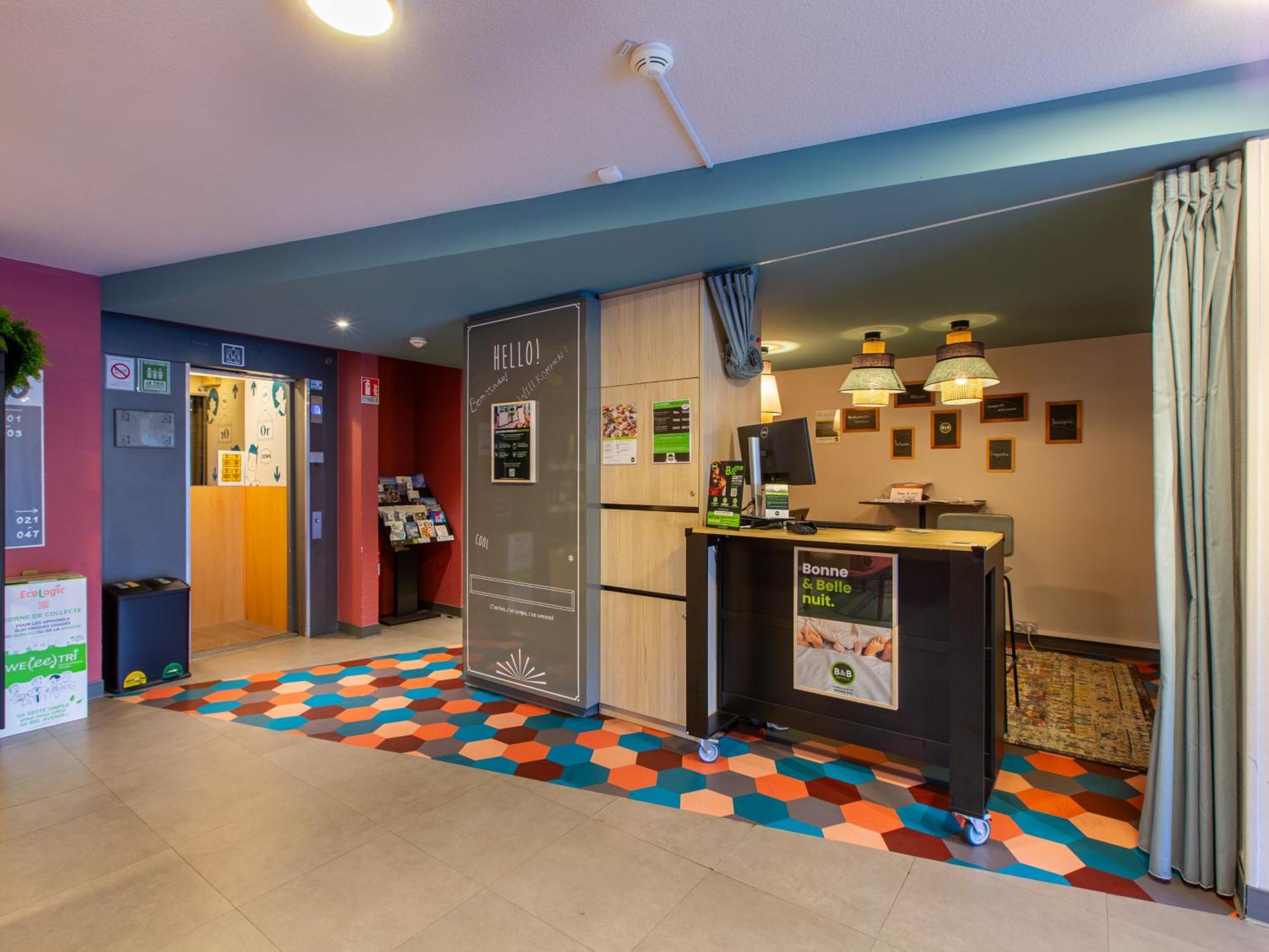 B&B Hotel Orleans Nord Saran Exteriör bild